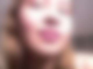 MaileBroeker's Live Sex Cam Show