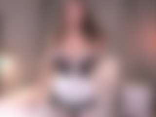 Live cam show with MaileBroeker - Brown Hair Petite on Free Soda