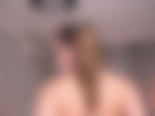 MaileBroeker's Live Sex Cam Show