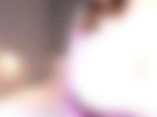 Live cam show with MaileBroeker - Brown Hair Petite on Camsoda