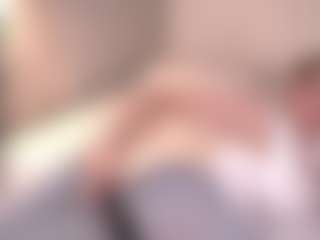 Live cam show with MaileBroeker - College MILF on Camsoda