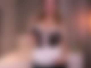 Live cam show with MaileBroeker - College MILF on TeamSkeetLive