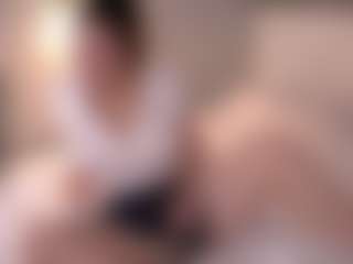 Live cam show with MaileBroeker - Brown Hair Petite on hrnylive.com