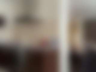 Live cam show with MiaThorburn - New Anal on livesuperchat.net