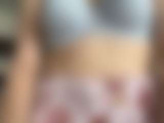 MiaThorburn's Live Sex Cam Show