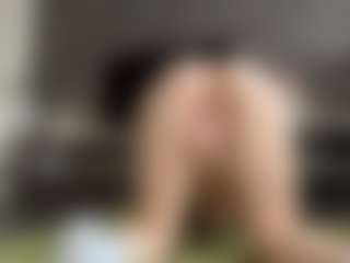 MiaThorburn's Live Sex Cam Show