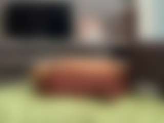 MiaThorburn's Live Sex Cam Show