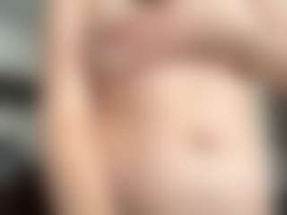 MiaThorburn's Live Sex Cam Show