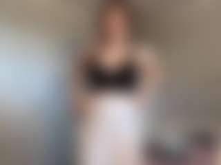 Live cam show with MiaThorburn - Small Tits Brown Hair on madthumbs