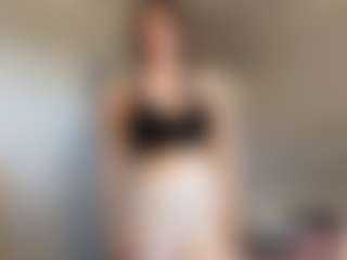 Live cam show with MiaThorburn - Athletic on https://playwithruby.com