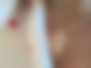 MiaThorburn's Live Sex Cam Show