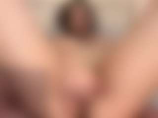 MiaThorburn's Live Sex Cam Show