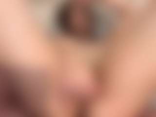 MiaThorburn's Live Sex Cam Show