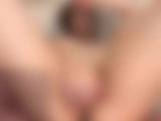 MiaThorburn's Live Sex Cam Show