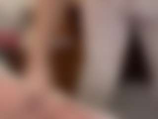 MiaThorburn's Live Sex Cam Show