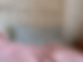MiaThorburn's Live Sex Cam Show