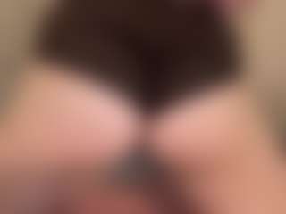 MiaThorburn's Live Sex Cam Show