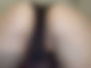 MiaThorburn's Live Sex Cam Show