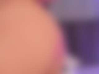 Live cam show with samantha-wilden - Oil on madthumbs