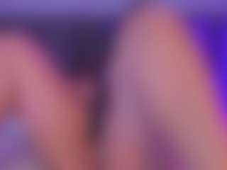 samantha-wilden's Live Sex Cam Show
