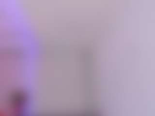 Live cam show with samantha-wilden - Average on Camsoda