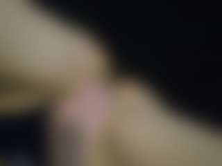 Live cam show with Lina - Lesbian on Fling VIP Chat