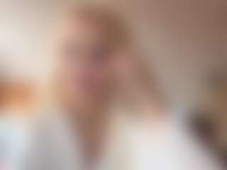 Live cam show with SoKrishnan - Anal Teen (18+) on Livezox