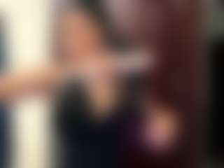 Live cam show with TheolaWaisman - Fingering Latina on SmokeAndPoke