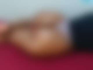 Thickass24xxx MILF webcam performer live streaming