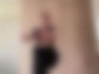 TrudieIdleburg's Live Sex Cam Show