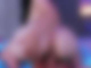 Anne Dixie's Live Sex Cam Show