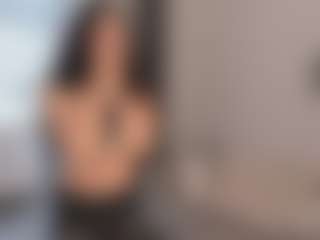 LesiaHailstone's Live Sex Cam Show