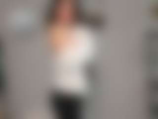 LesiaHailstone's Live Sex Cam Show