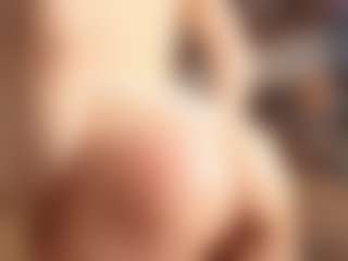 Live cam show with LesiaHailstone - Thin on hotwifechat.live