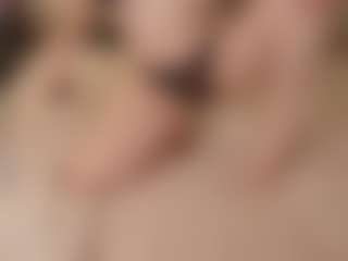 LiliVenom MILF webcam performer live streaming