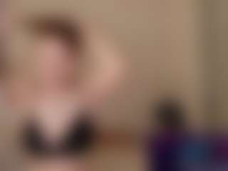 Live cam show with LiliVenom - New Petite on Gym Cam Girls