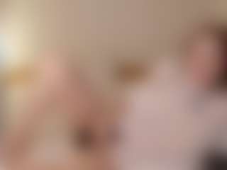 Live cam show with LiliVenom - Shaved Pussy on Camsoda