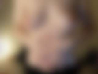 Live cam show with LiliVenom - Butt Plug on Mixed Magazine Live