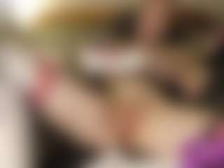 Live cam show with LiliVenom - Butt Plug on Camsoda