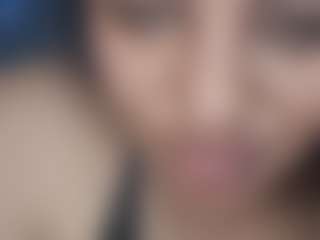 Live cam show with Mckenzie69er - Lush Mature on CamwithHer