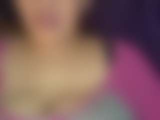 Live cam show with Mckenzie69er - New Mature on Latina Girls