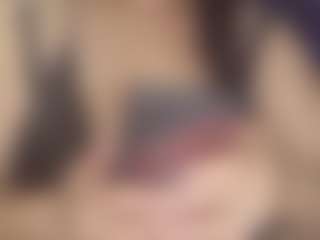 Mckenzie69er MILF webcam performer live streaming