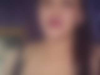 Live cam show with Mckenzie69er - Wet on CamSodaAdn