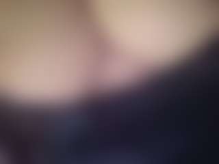 Live cam show with Mckenzie69er - Drinking on Camsoda