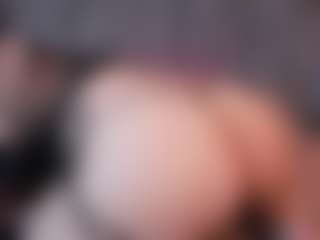 Live cam show with Mia-Blakee - New Small Tits on fapnchat
