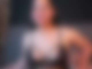 Live cam show with Mia-Blakee - New Small Tits on TeamSkeetLive