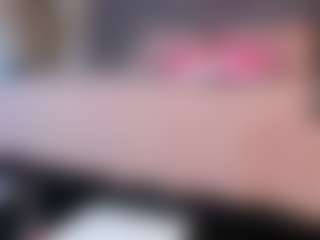 Live cam show with Mia-Blakee - Teen (18+) on fapnchat