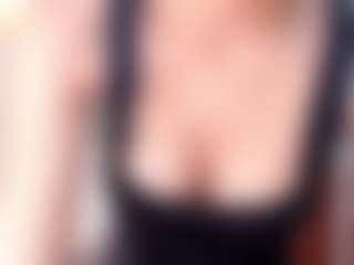 Live cam show with Miia-moretti - Thin on Camsoda