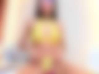 Live cam show with Miia-moretti - Striptease on sexylivex.com
