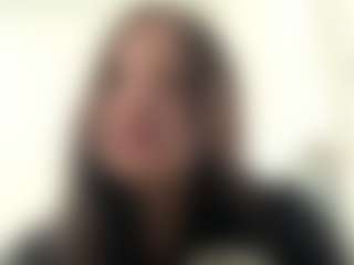 Live cam show with TaynaDanson - Oil on chickslive.net